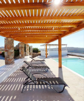AVALON cosy apartments, minimal villas with shared swimming pool